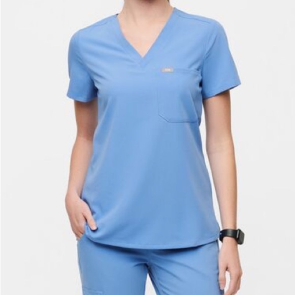 FIGS Catarina One-Pocket Scrub Top